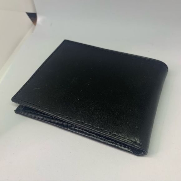 Calvin Klein Black Leather Wallet - Picture 10 of 10
